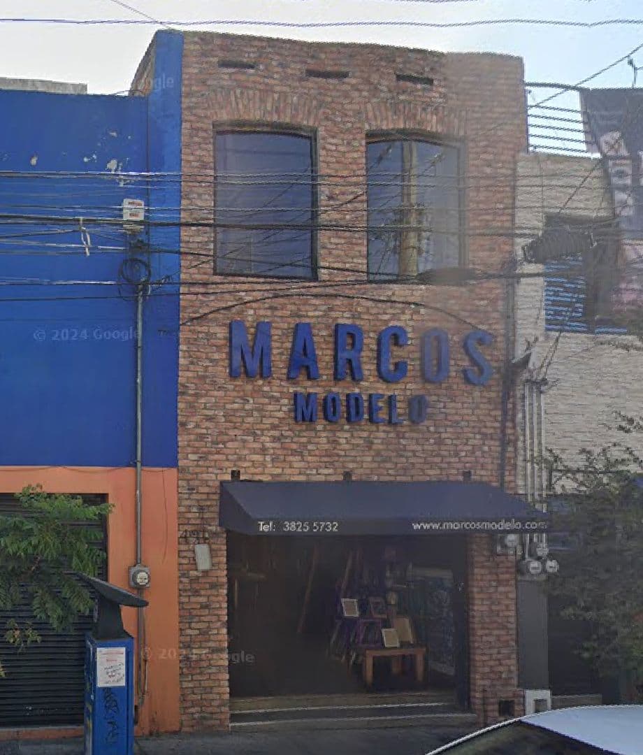 Fachada de Marcos Modelo